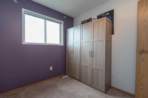 5716 71 Street, Red Deer, AB 