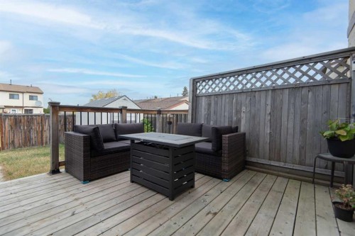 5716 71 Street, Red Deer, AB 
