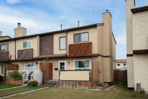 5716 71 Street, Red Deer, AB 