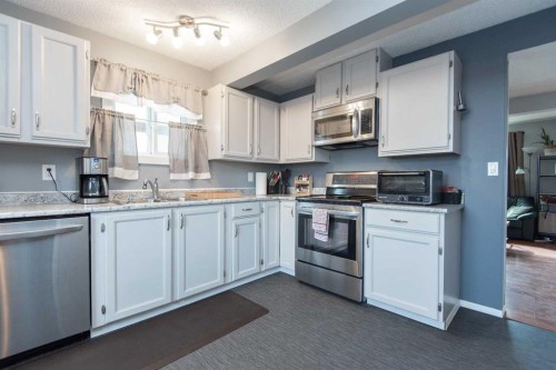 5716 71 Street, Red Deer, AB 