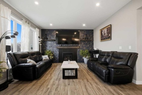 29 Alderwood Close, Blackfalds, AB 