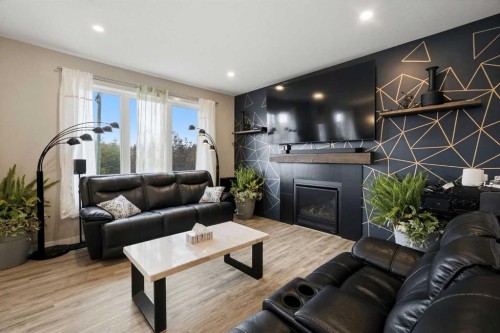 29 Alderwood Close, Blackfalds, AB 