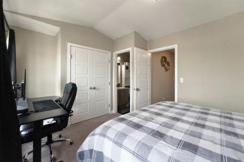 303-125 Caribou Crescent, Red Deer, AB 