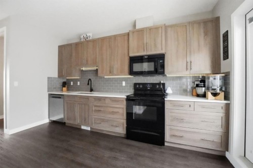 303-125 Caribou Crescent, Red Deer, AB 