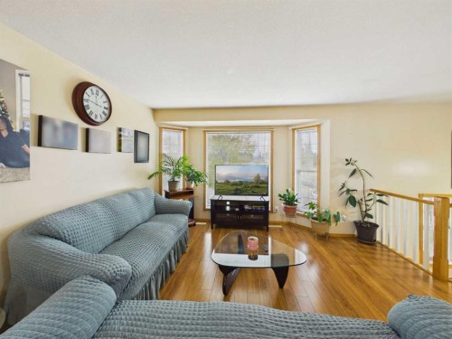 792 Lancaster Drive, Red Deer, AB 