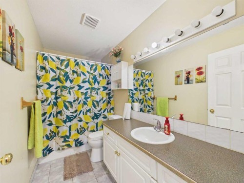 792 Lancaster Drive, Red Deer, AB 