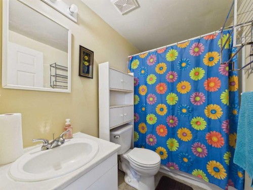 792 Lancaster Drive, Red Deer, AB 