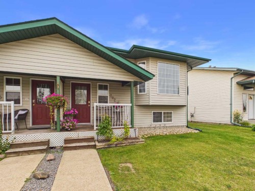792 Lancaster Drive, Red Deer, AB 