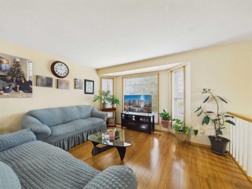 792 Lancaster Drive, Red Deer, AB 