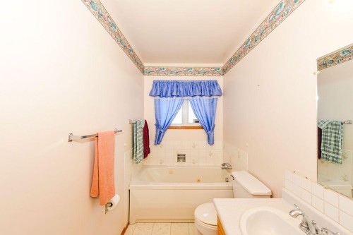 5805 43 Avenue, Camrose, AB 