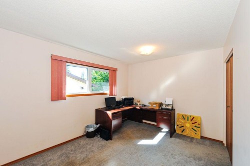 5805 43 Avenue, Camrose, AB 