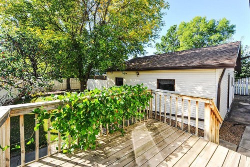 5805 43 Avenue, Camrose, AB 