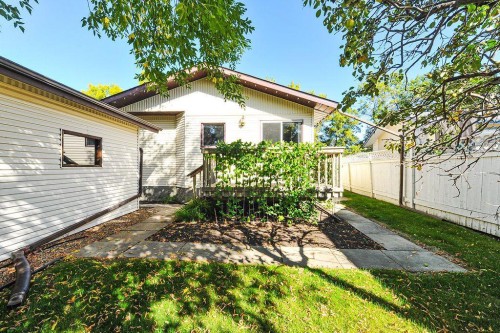 5805 43 Avenue, Camrose, AB 