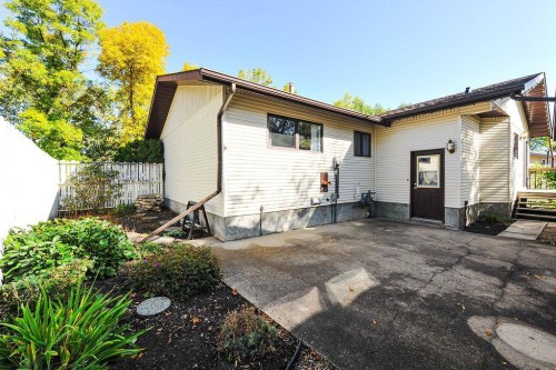 5805 43 Avenue, Camrose, AB 