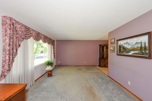 5805 43 Avenue, Camrose, AB 