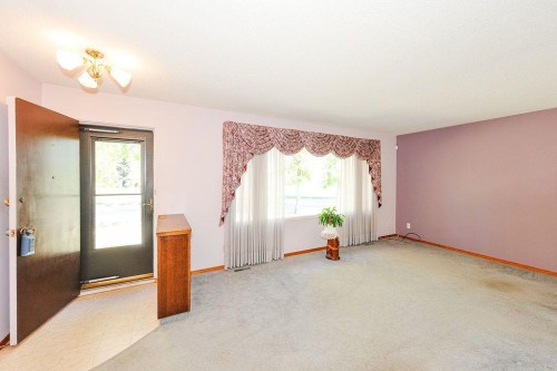 5805 43 Avenue, Camrose, AB 