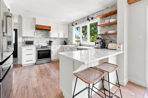 6 Meeres Close, Red Deer, AB 