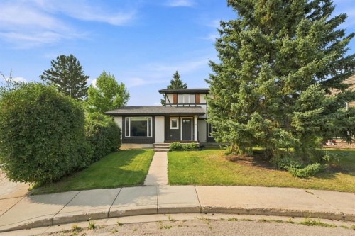 6 Meeres Close, Red Deer, AB 