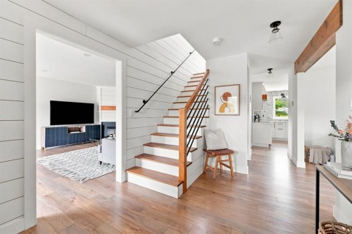 6 Meeres Close, Red Deer, AB 