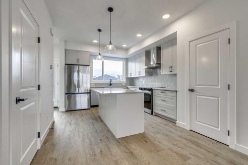 311 Silverton Glen Road Sw, Calgary, AB 