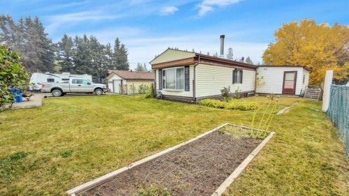 4415 62 Street, Rocky Mountain House, AB 