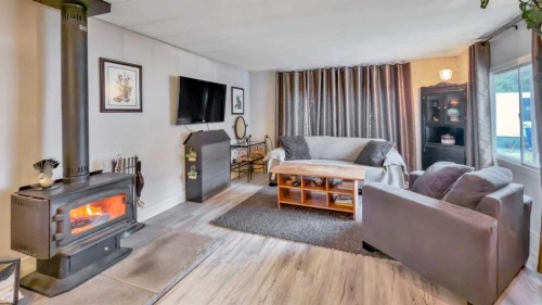 4415 62 Street, Rocky Mountain House, AB 