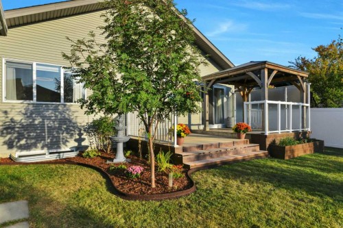 18 Traynor Close, Red Deer, AB 