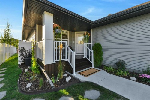 18 Traynor Close, Red Deer, AB 