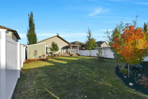 18 Traynor Close, Red Deer, AB 