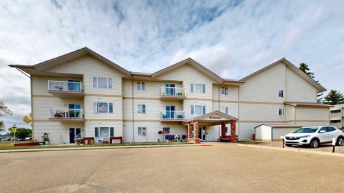 303-5402 50 Avenue  Stettler, AB T4K 1K9