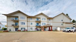 303-5402 50 Avenue Stettler, AB T4K 1K9