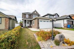 14 Windermere Close Red Deer, AB T4N 2J8