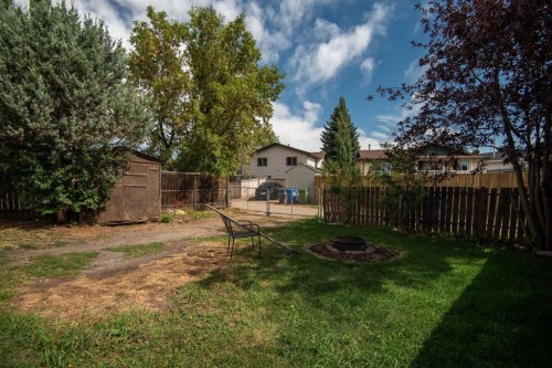 168 Eastman Crescent, Red Deer, AB 
