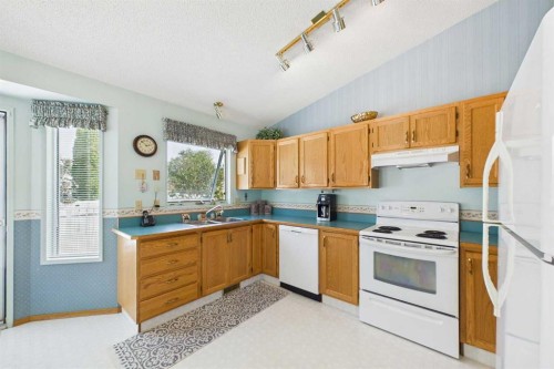 183 Doran Crescent, Red Deer, AB 