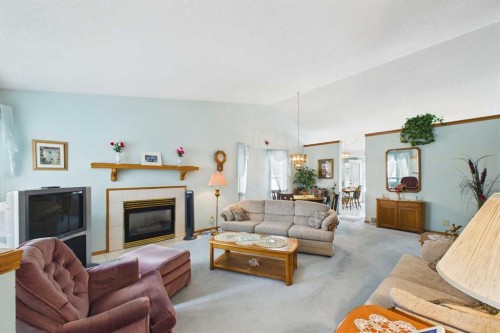 183 Doran Crescent, Red Deer, AB 