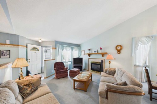 183 Doran Crescent, Red Deer, AB 