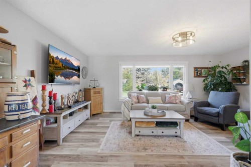 2211 Westview Crescent, Bowden, AB 