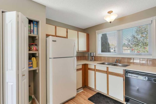 101 Baile Close, Red Deer, AB 