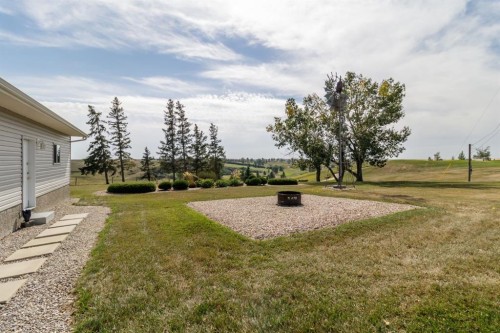 223 Devilder Avenue, Trochu, AB 