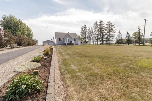 223 Devilder Avenue, Trochu, AB 