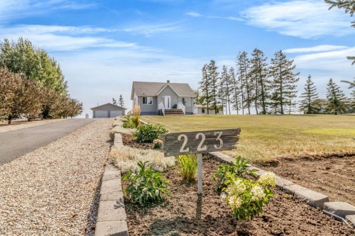 223 Devilder Avenue, Trochu, AB 