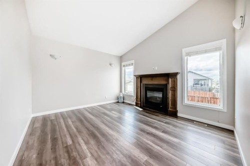 110 Cedar Square, Blackfalds, AB 
