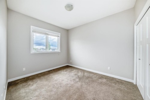 110 Cedar Square, Blackfalds, AB 