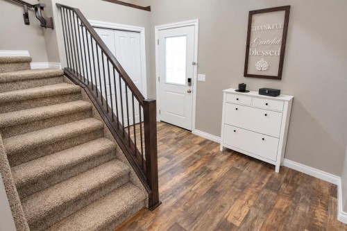 7 Tory Close, Red Deer, AB 