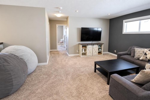 7 Tory Close, Red Deer, AB 