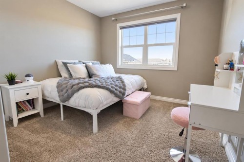 7 Tory Close, Red Deer, AB 