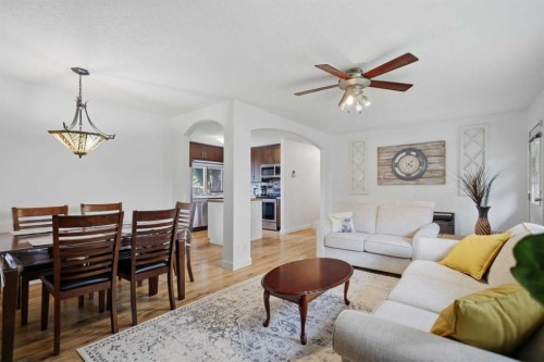 5526 49 Avenue, Lacombe, AB 