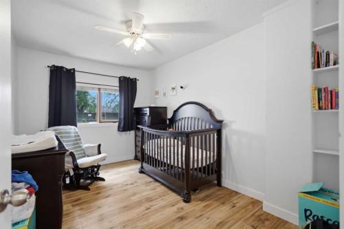 5526 49 Avenue, Lacombe, AB 