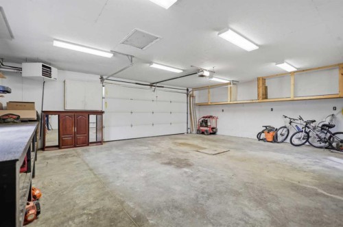 5526 49 Avenue, Lacombe, AB 