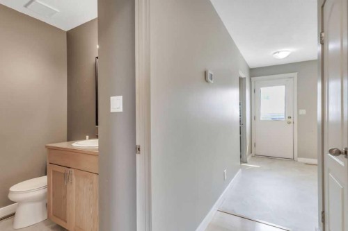 8 Whiteside Crescent, Red Deer, AB 